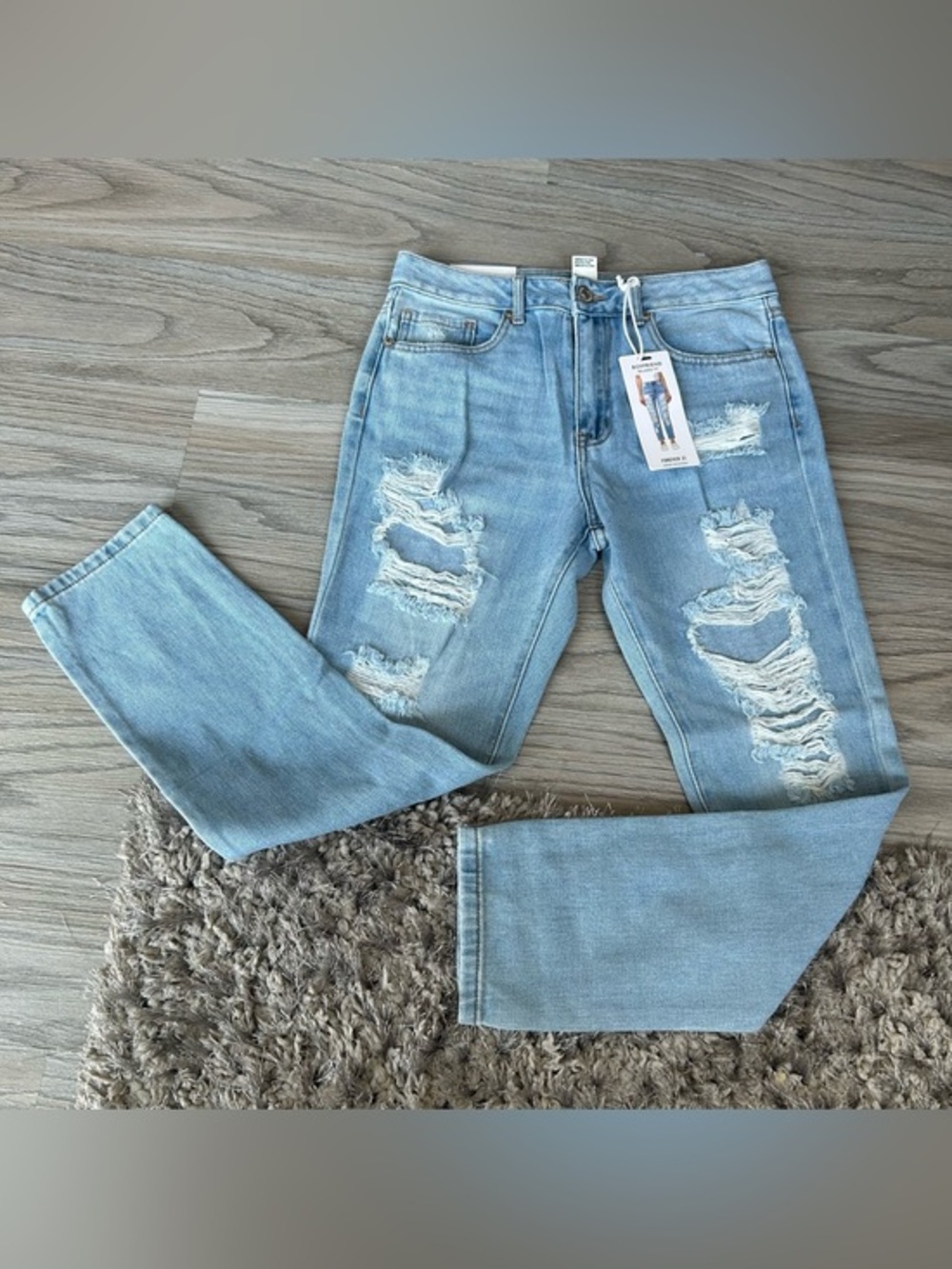 ✨NEW Women's Light Blue Distressed Jeans